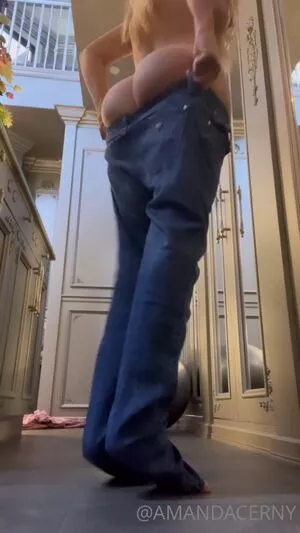 Amanda Cerny OnlyFans Leaked Free Thumbnail Picture - #UNGuIh2AvZ