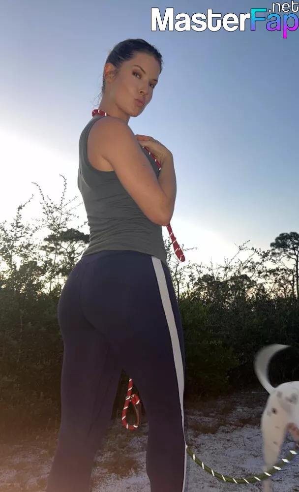 Amanda Cerny Yoga Pants Porn - Amanda Cerny Nude OnlyFans Leak Picture #UPqyGUqpAd | MasterFap.net