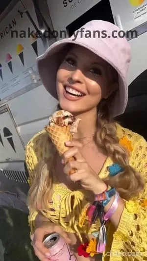 Amanda Cerny OnlyFans Leaked Free Thumbnail Picture - #cLw6aO5HrM