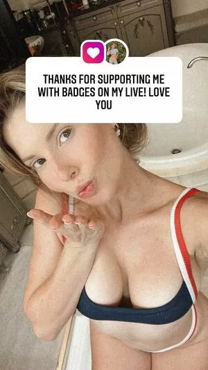 Amanda Cerny OnlyFans Leaked Free Thumbnail Picture - #lAGU0FY853