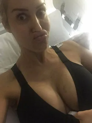 Amanda Goff OnlyFans Leaked Free Thumbnail Picture - #3dMUvuht1L