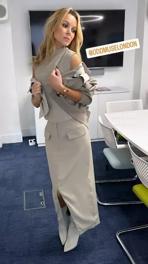 Amanda Holden OnlyFans Leaked Free Thumbnail Picture - #2O7wW8s2BL