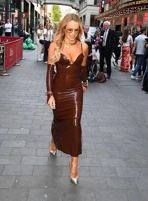 Amanda Holden OnlyFans Leaked Free Thumbnail Picture - #2onWDbWUkA