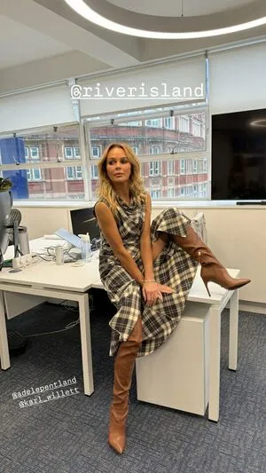 Amanda Holden OnlyFans Leaked Free Thumbnail Picture - #5yMFwjxSDy