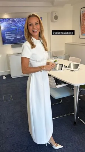 Amanda Holden OnlyFans Leaked Free Thumbnail Picture - #6PCV8e7kub