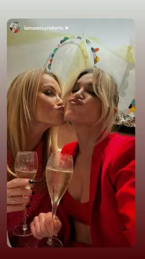 Amanda Holden OnlyFans Leaked Free Thumbnail Picture - #7dzVW8l7t1