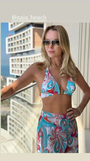 Amanda Holden OnlyFans Leaked Free Thumbnail Picture - #IR0IMLMybk