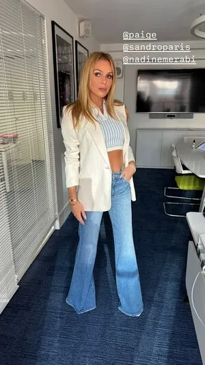 Amanda Holden OnlyFans Leaked Free Thumbnail Picture - #MLjaqTJllL