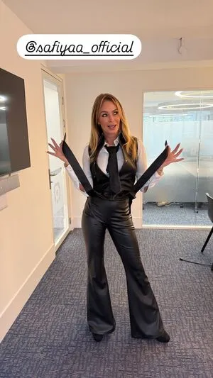 Amanda Holden OnlyFans Leaked Free Thumbnail Picture - #VITxOgVbkj