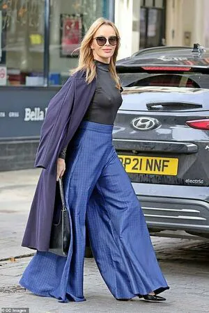 Amanda Holden OnlyFans Leaked Free Thumbnail Picture - #pA0e8INTQ3