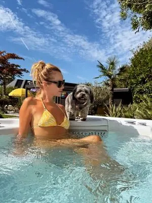 Amanda Holden OnlyFans Leaked Free Thumbnail Picture - #rxg6yXlU1V