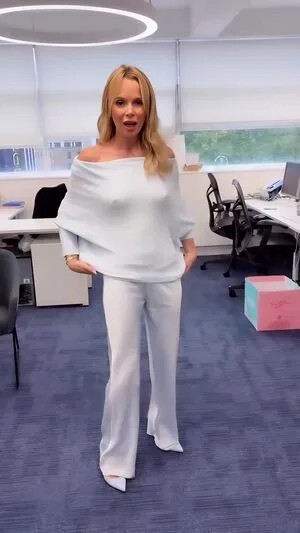 Amanda Holden OnlyFans Leaked Free Thumbnail Picture - #ur7anTAX0M