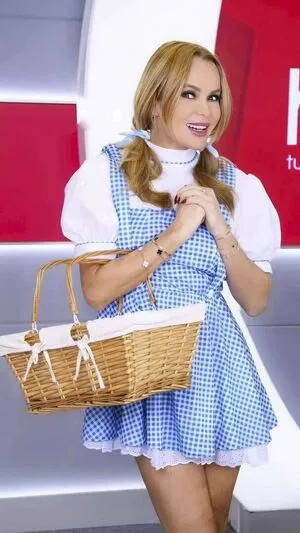 Amanda Holden OnlyFans Leaked Free Thumbnail Picture - #vdF9qPWzFO