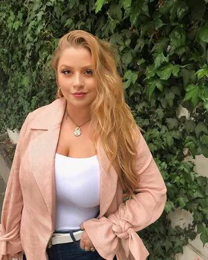 Amanda R OnlyFans Leaked Free Thumbnail Picture - #YIWNYiLgEb