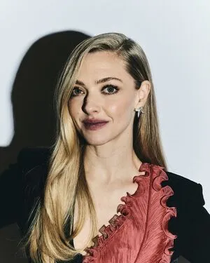 Amanda Seyfried OnlyFans Leaked Free Thumbnail Picture - #045N4MMYcb