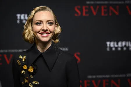 Amanda Seyfried OnlyFans Leaked Free Thumbnail Picture - #17QlZHw58s