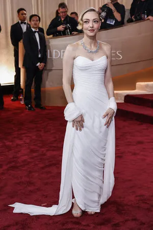 Amanda Seyfried OnlyFans Leaked Free Thumbnail Picture - #1XSDmEh8zQ