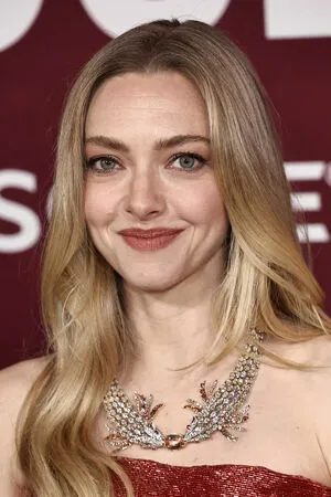 Amanda Seyfried OnlyFans Leaked Free Thumbnail Picture - #2YV9q8RKBk