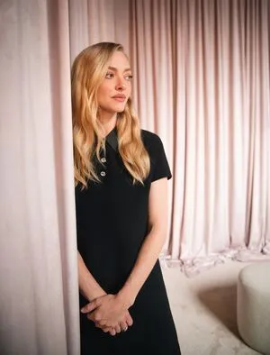 Amanda Seyfried OnlyFans Leaked Free Thumbnail Picture - #3XJO6e9OTN