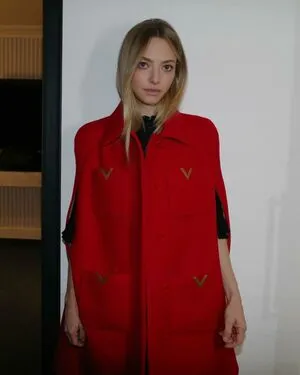 Amanda Seyfried OnlyFans Leaked Free Thumbnail Picture - #5lIOAyrjgD