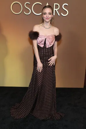 Amanda Seyfried OnlyFans Leaked Free Thumbnail Picture - #6xC2HcI97I