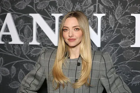 Amanda Seyfried OnlyFans Leaked Free Thumbnail Picture - #7JdRIyyzZc