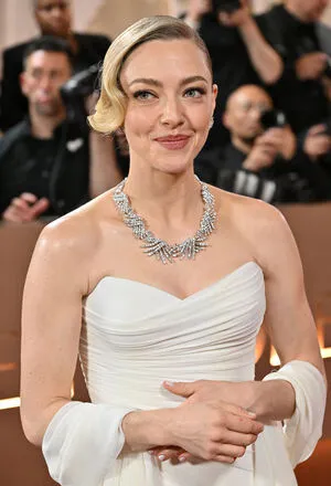 Amanda Seyfried OnlyFans Leaked Free Thumbnail Picture - #81LubSzEtg