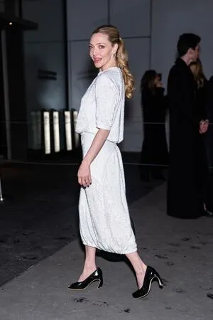 Amanda Seyfried OnlyFans Leaked Free Thumbnail Picture - #ARX99nknkA