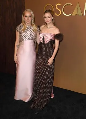 Amanda Seyfried OnlyFans Leaked Free Thumbnail Picture - #AlKgtNUhQD