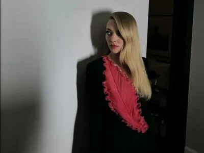 Amanda Seyfried OnlyFans Leaked Free Thumbnail Picture - #DHVlcBtGyR