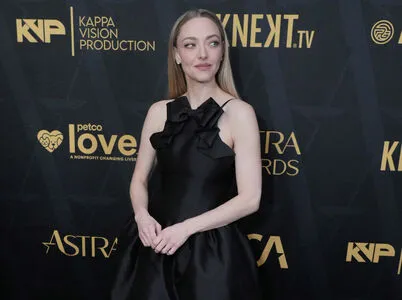 Amanda Seyfried OnlyFans Leaked Free Thumbnail Picture - #DOf107YIze