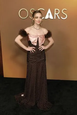 Amanda Seyfried OnlyFans Leaked Free Thumbnail Picture - #Dsx5K0hJ6o