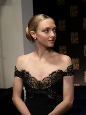 Amanda Seyfried OnlyFans Leaked Free Thumbnail Picture - #E9T2VBUKsI