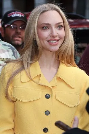 Amanda Seyfried OnlyFans Leaked Free Thumbnail Picture - #FXR18z8cMV