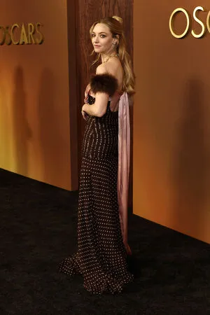 Amanda Seyfried OnlyFans Leaked Free Thumbnail Picture - #G9YVg5gVQt