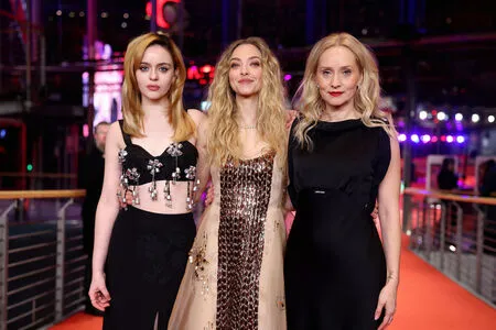 Amanda Seyfried OnlyFans Leaked Free Thumbnail Picture - #GCU6emKL9T