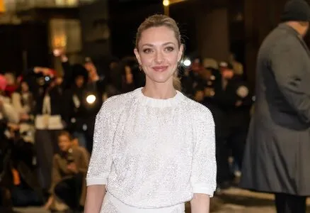 Amanda Seyfried OnlyFans Leaked Free Thumbnail Picture - #JHeFygTvCa