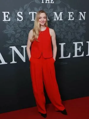 Amanda Seyfried OnlyFans Leaked Free Thumbnail Picture - #KprzSiDugf
