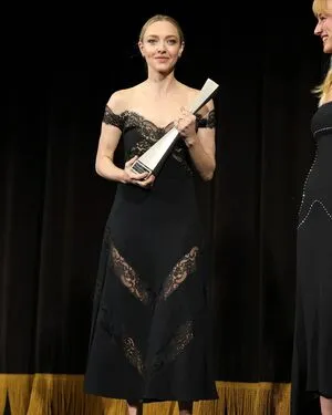 Amanda Seyfried OnlyFans Leaked Free Thumbnail Picture - #M9BcIrlDe4