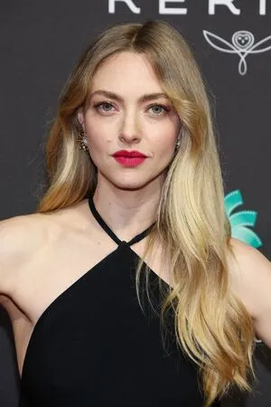 Amanda Seyfried OnlyFans Leaked Free Thumbnail Picture - #MJm8WrcbHD