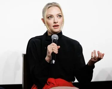 Amanda Seyfried OnlyFans Leaked Free Thumbnail Picture - #RAG81OyFnw
