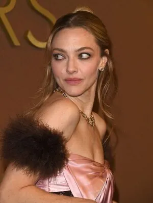 Amanda Seyfried OnlyFans Leaked Free Thumbnail Picture - #TdUAlwmKcs
