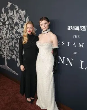 Amanda Seyfried OnlyFans Leaked Free Thumbnail Picture - #VGpdODGTm0