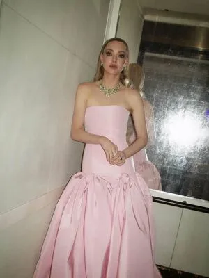 Amanda Seyfried OnlyFans Leaked Free Thumbnail Picture - #WdVyr93ydw