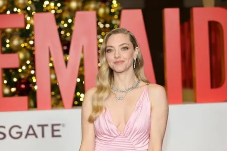 Amanda Seyfried OnlyFans Leaked Free Thumbnail Picture - #ZZznGiaP0f