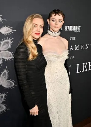 Amanda Seyfried OnlyFans Leaked Free Thumbnail Picture - #aChrPfe7ON