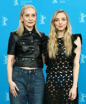 Amanda Seyfried OnlyFans Leaked Free Thumbnail Picture - #bXhDO8TCj1