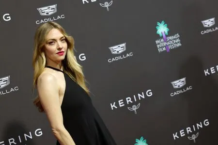 Amanda Seyfried OnlyFans Leaked Free Thumbnail Picture - #cb88gl41iB