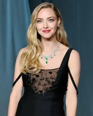Amanda Seyfried OnlyFans Leaked Free Thumbnail Picture - #eKBCJ3j7V0