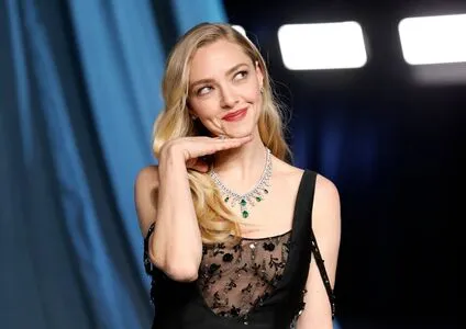 Amanda Seyfried OnlyFans Leaked Free Thumbnail Picture - #fasXaTMzBp